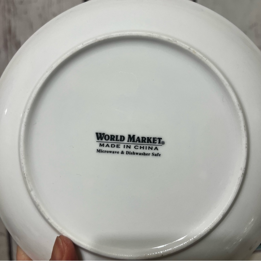 WORLD MARKET easter themed 8pc of 8” Colorful Rabbit Design Dinner Plates Set - Picture 7 of 11